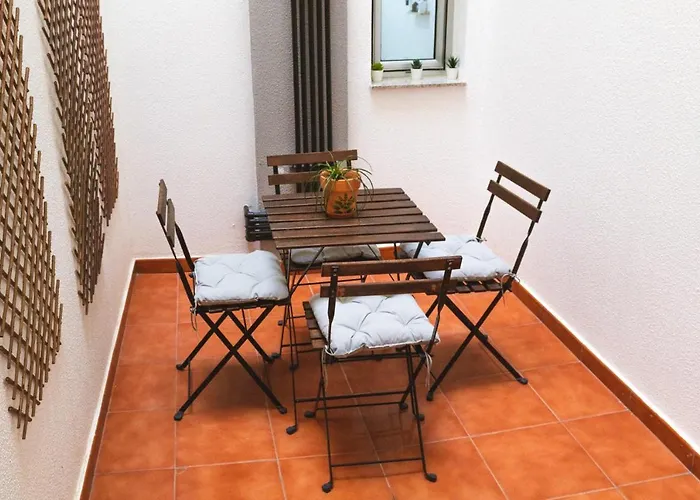 Apartment With A Patio In Las Canteras
