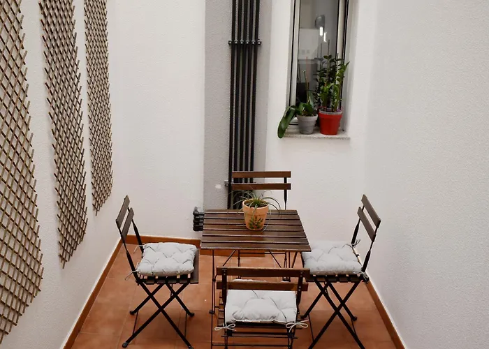 Apartment With A Patio In Las Canteras
